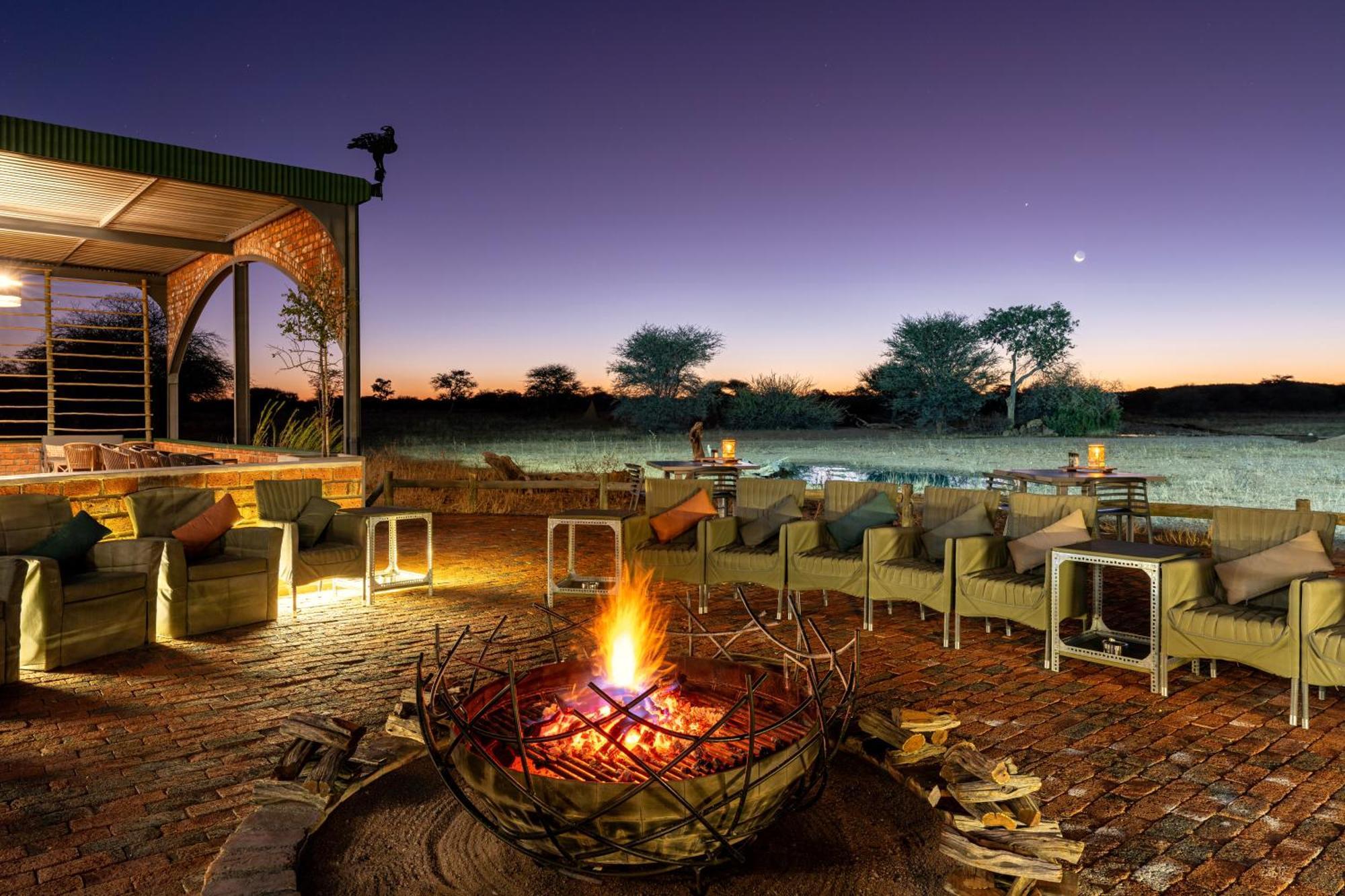 Okonjima Plains Camp Villa Otjiwarongo Buitenkant foto