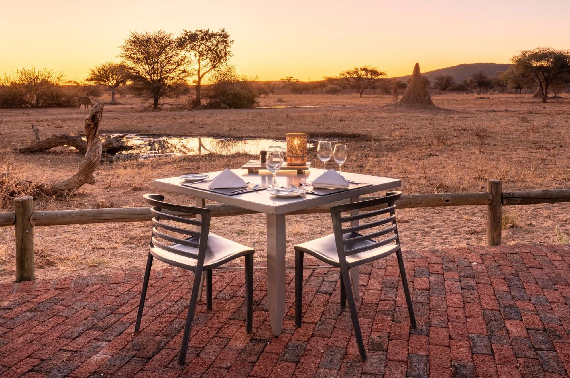 Okonjima Plains Camp Villa Otjiwarongo Buitenkant foto